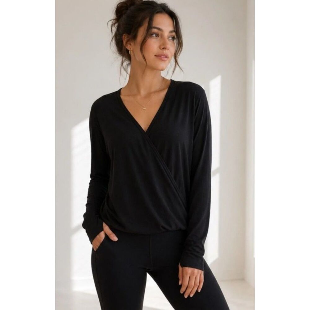 Lululemon - Full Freedom Long Sleeve Wrap Top Black Size 4